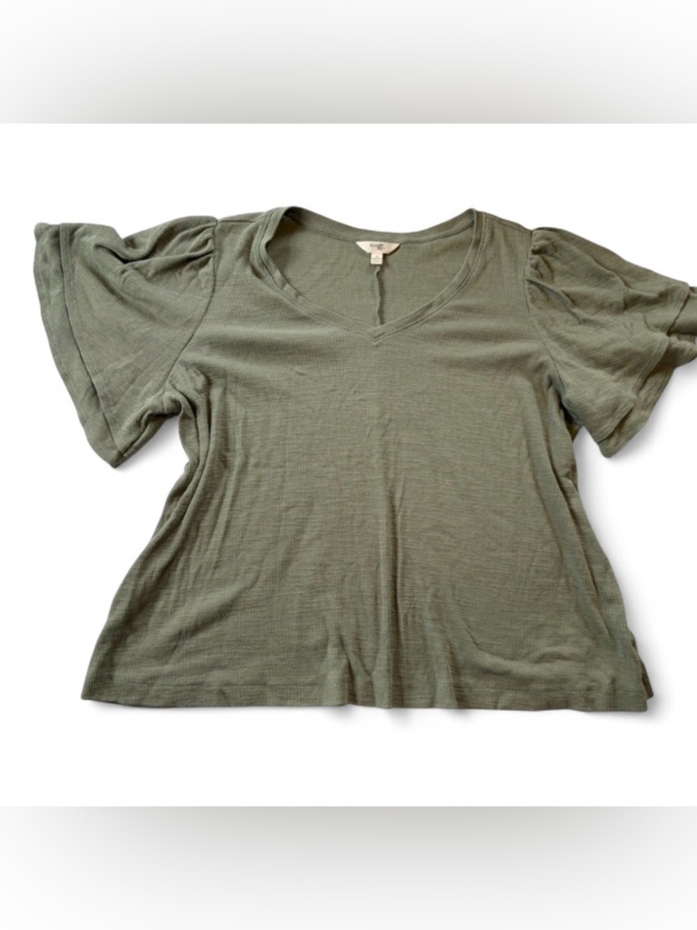 Terra & Sky Olive Green V-Neck Puff Sleeve Tee